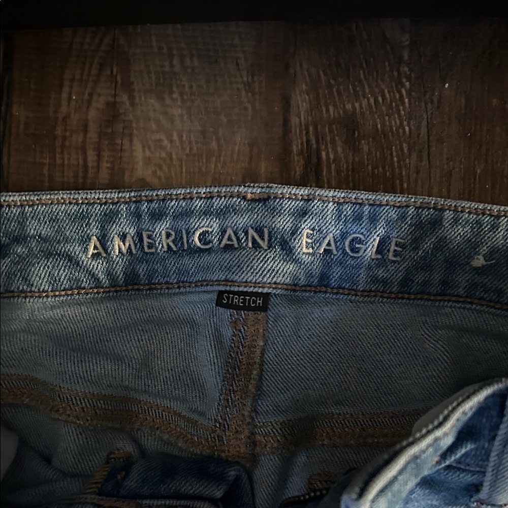 American Eagle Outfitters Light Blue Distressed Slim MOM Jeans - Picture 3 of 5